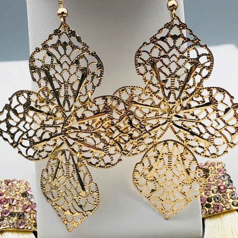 Dangle Earrings Set 2 Pair Gold‎ Tone Chandelier Pink Rhinestone White Tassel